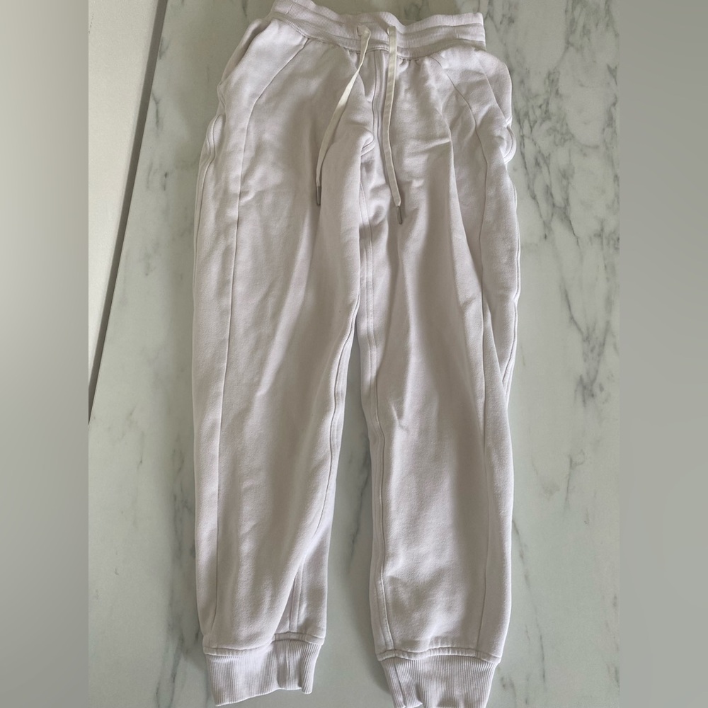 Lululemon Scuba High-Rise Jogger Beige